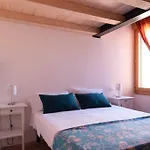 Enjoy - Mansarda Piccolo Tesoro In Centro Citta Apartment