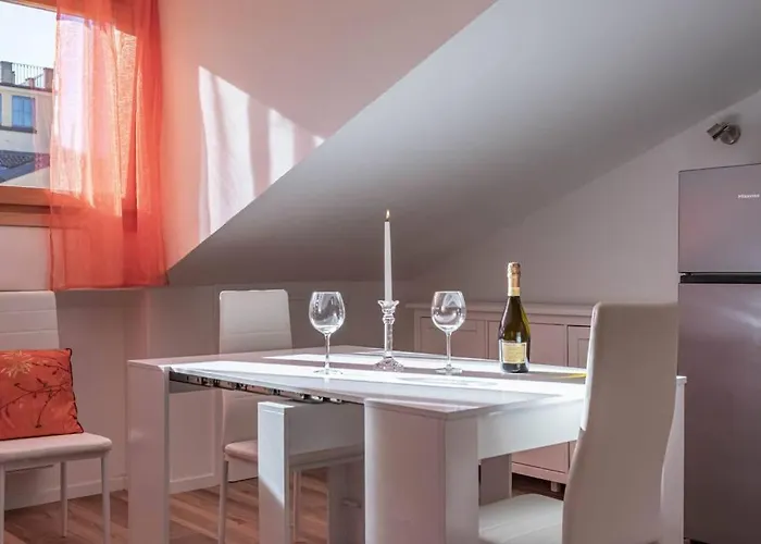 Apartamento Enjoy - Mansarda Piccolo Tesoro In Centro Pádua